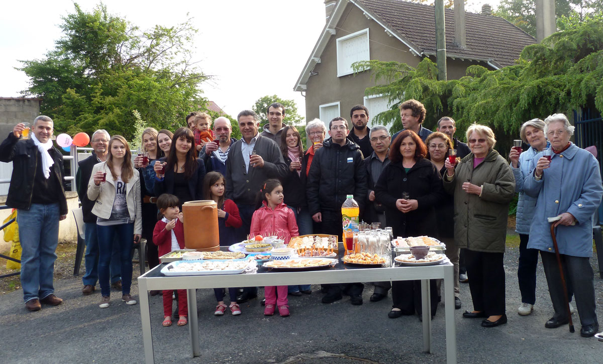 2013_fete_des_voisins_1.jpg, juin 2013 2013_fete_des_voisins_1.jpg