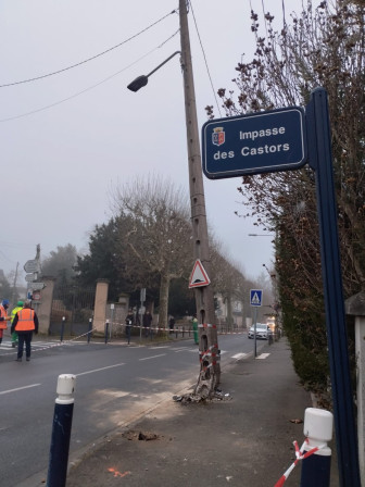 2025 02 04 Poteau à l'entrée de l'impasse (1).jpeg, févr. 2025