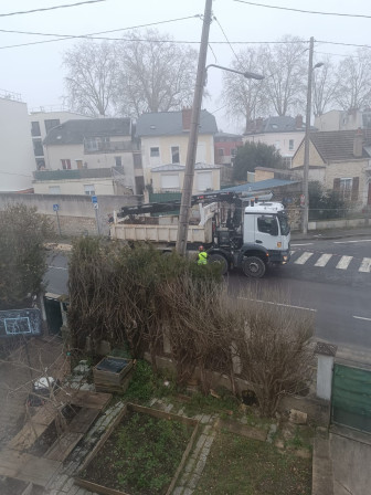 2025 02 04 Poteau à l'entrée de l'impasse (3).jpeg, févr. 2025